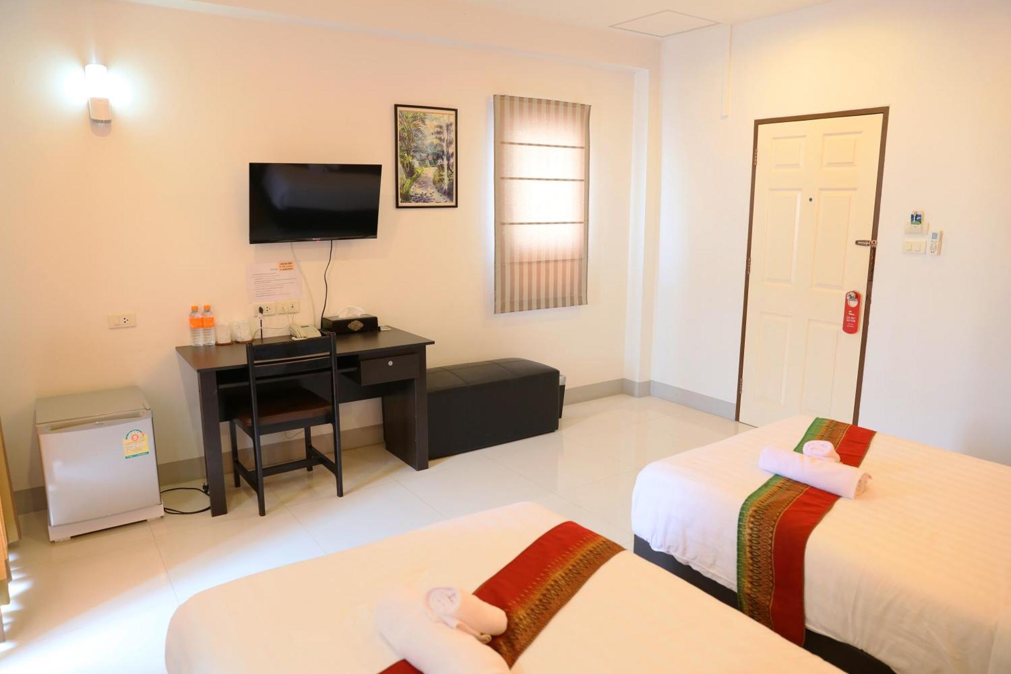 La Viva Hotel Бурирам Экстерьер фото